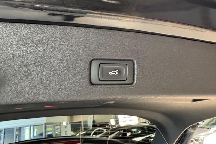undefined Audi Q4 e-tron fra 2023