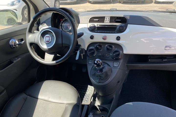 Hvid Fiat 500 fra 2008
