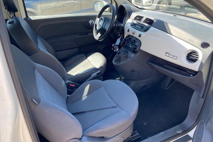 Hvid Fiat 500 fra 2008