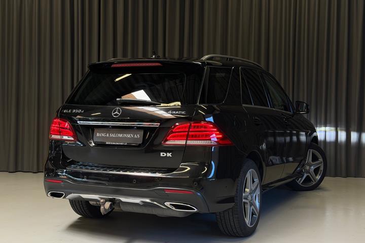 Sort Mercedes GLE350 d fra 2015