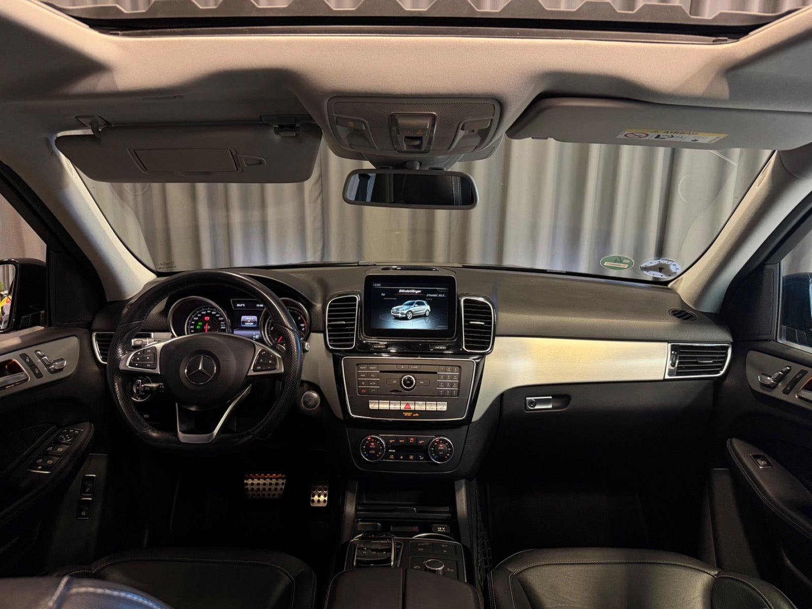 Sort Mercedes GLE350 d fra 2015