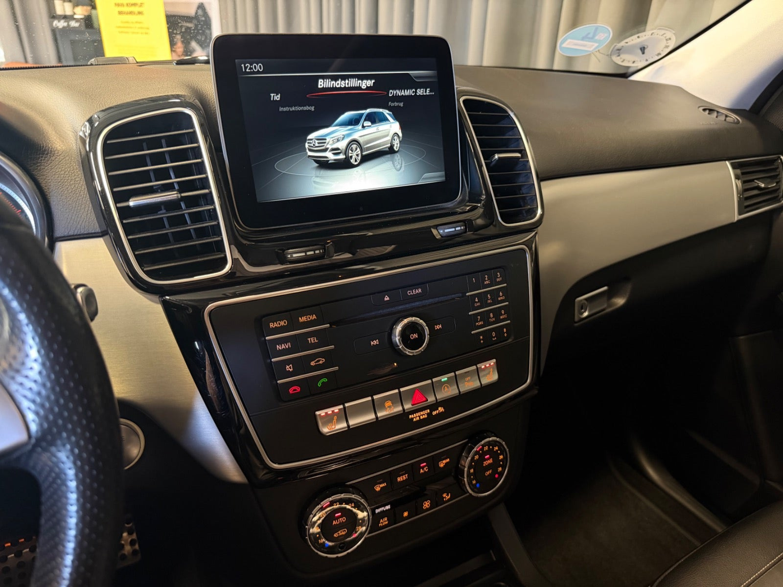 Sort Mercedes GLE350 d fra 2015