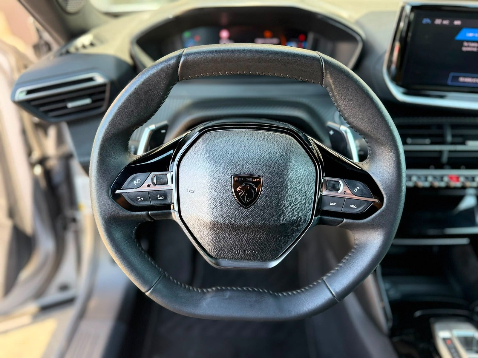 undefined Peugeot 2008 fra 2023