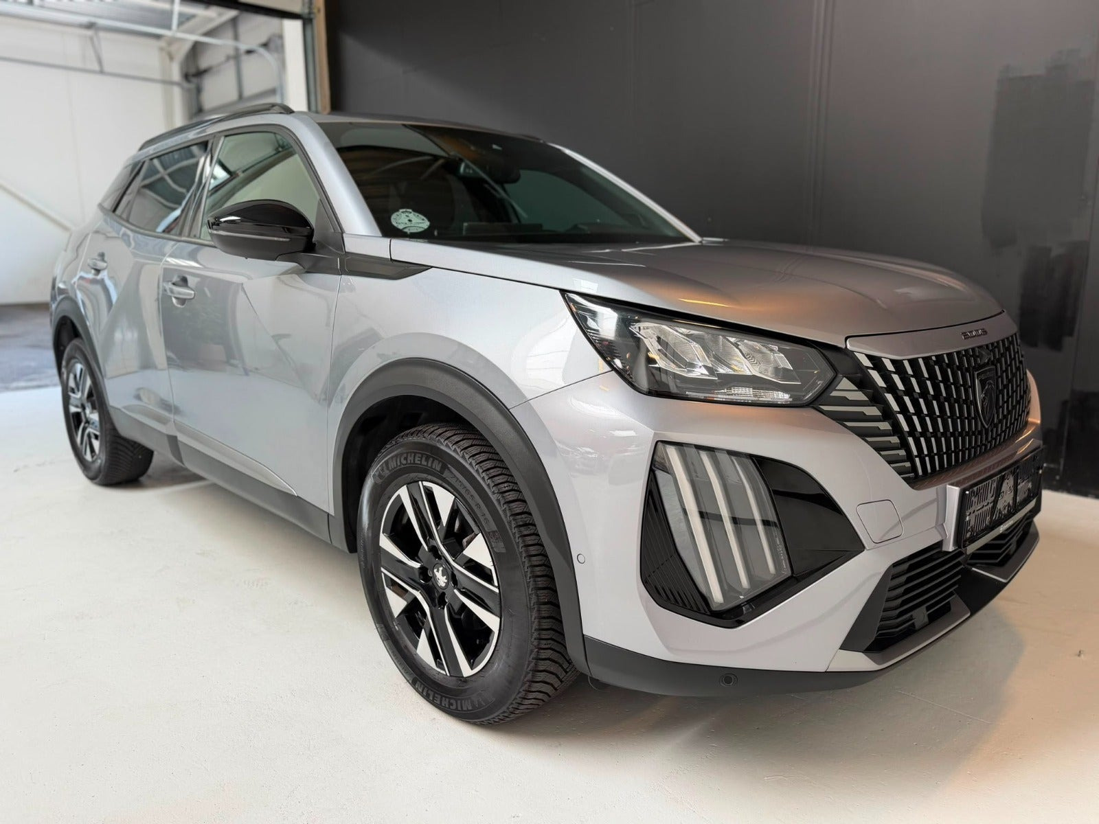 undefined Peugeot 2008 fra 2023