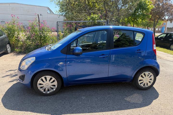 Grøn Suzuki Splash fra 2014