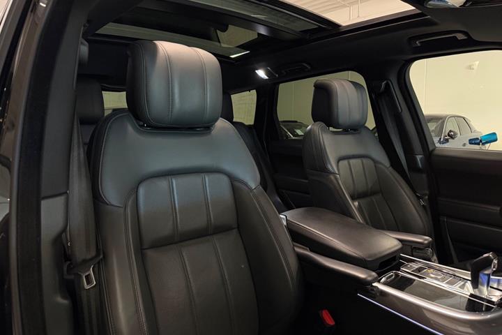 Sort Land Rover Range Rover sport fra 2021