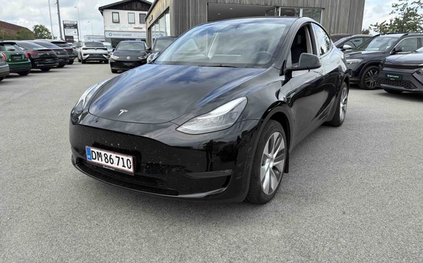 Tesla Model Y Long Range AWD