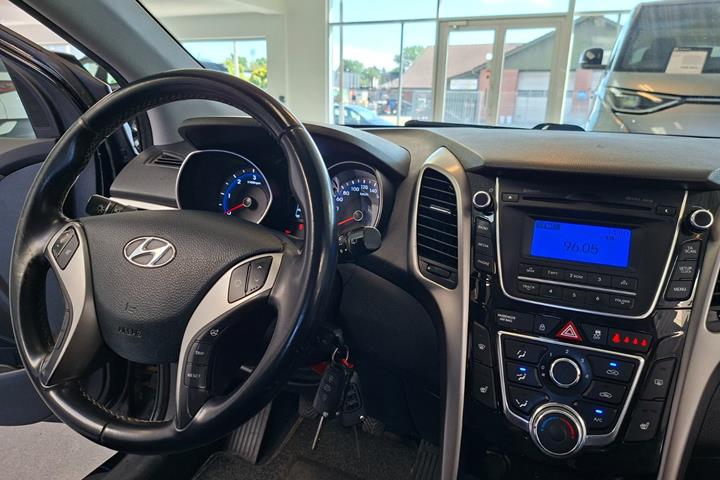 Sort Hyundai i30 fra 2014