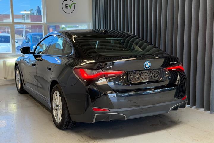 Sort BMW i4 fra 2022