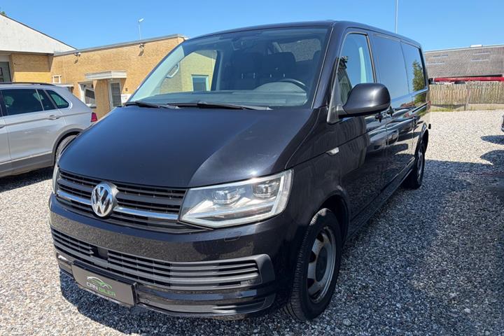 Sort VW Transporter fra 2017