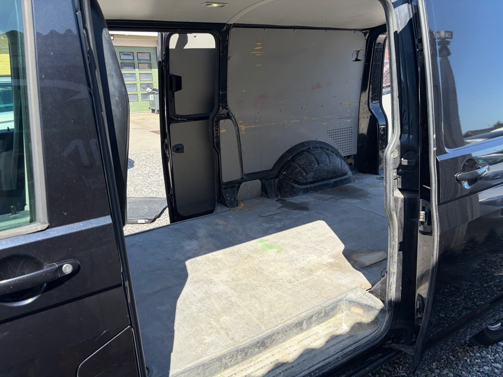 Sort VW Transporter fra 2017