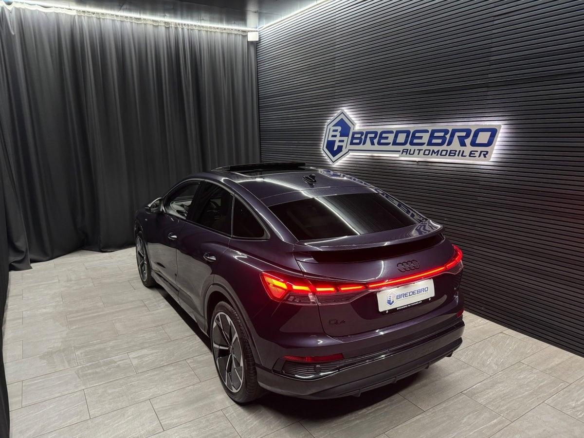 Lilla Audi Q4 e-tron fra 2024