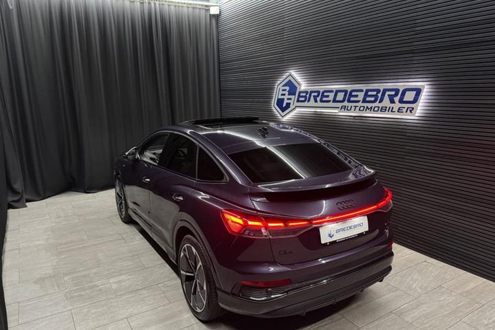 Lilla Audi Q4 e-tron fra 2024