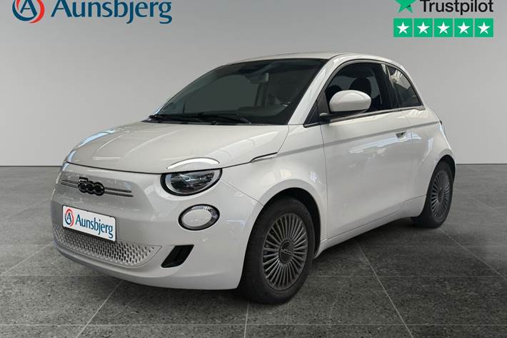 Hvid Fiat 500e fra 2022