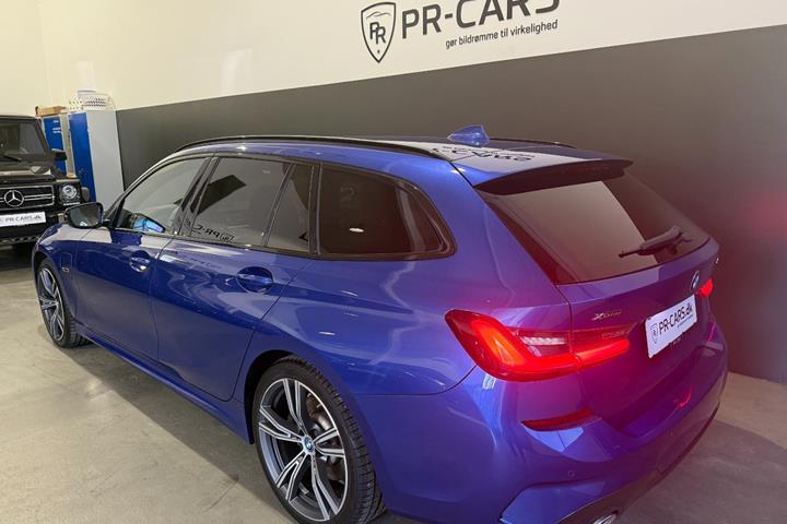 undefined BMW 330e fra 2022