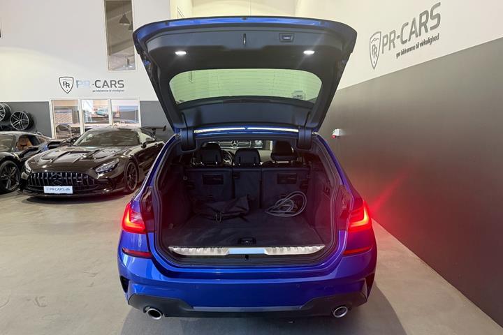 undefined BMW 330e fra 2022
