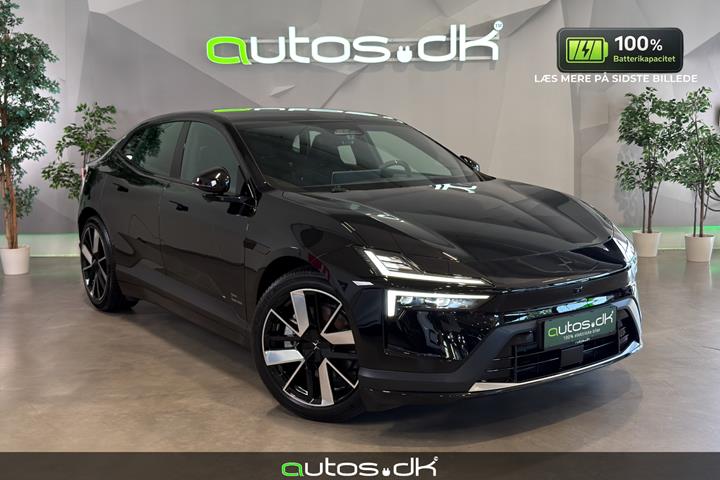 Sort Polestar 4 fra 2024 set udefra