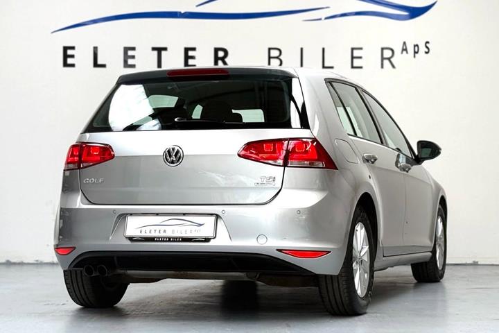 Sølv VW Golf VII fra 2014