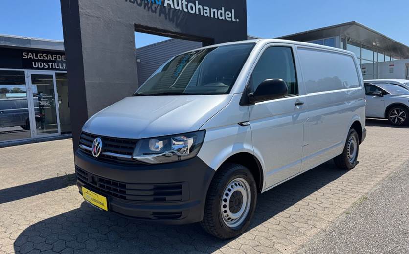 VW Transporter 2,0 TDi 114 Kassevogn kort BMT