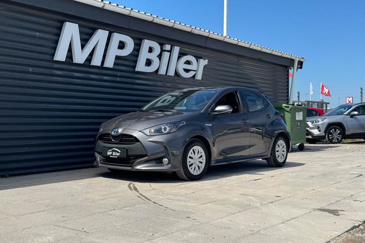 Sort Toyota Yaris fra 2021