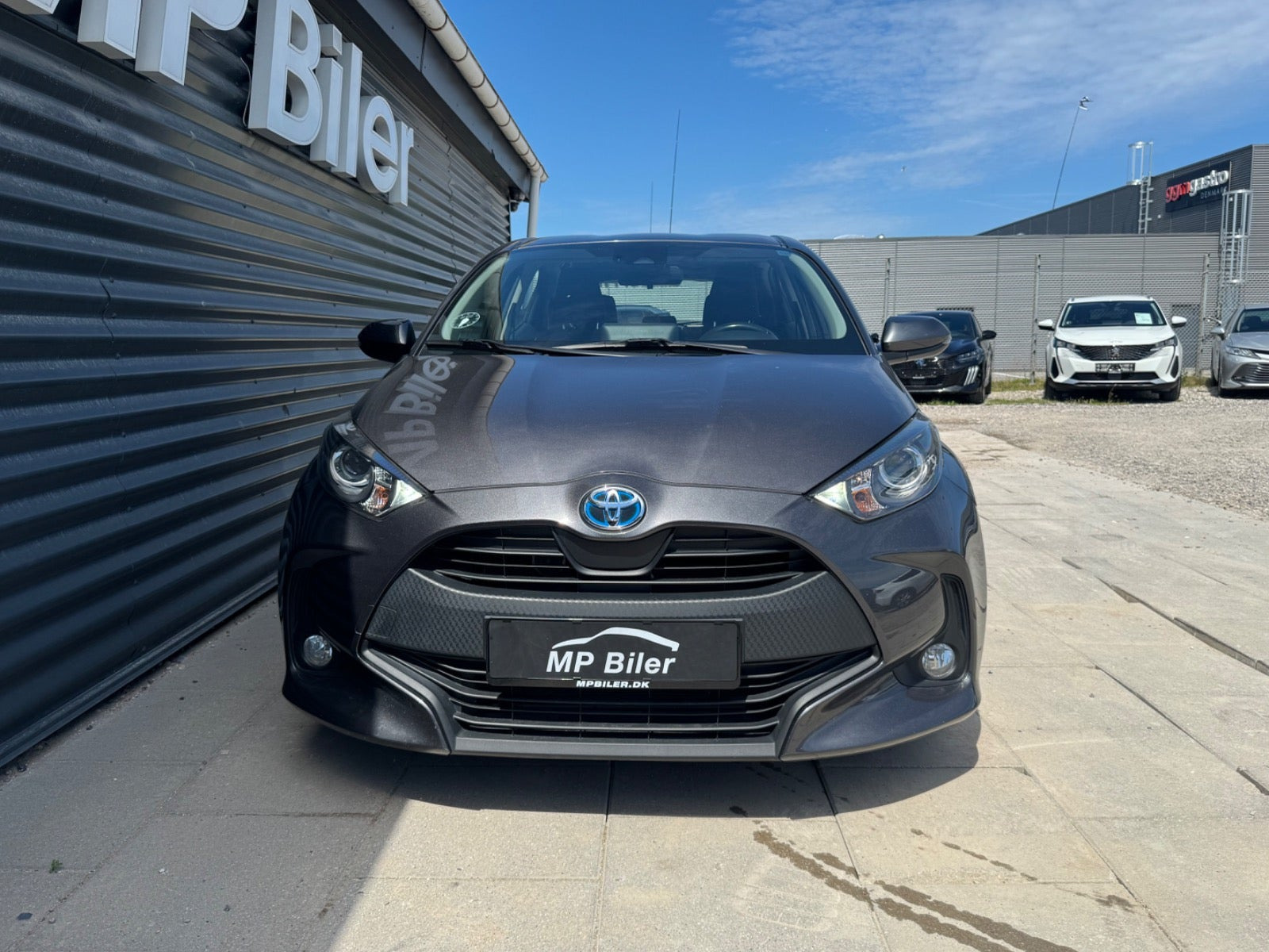 Sort Toyota Yaris fra 2021