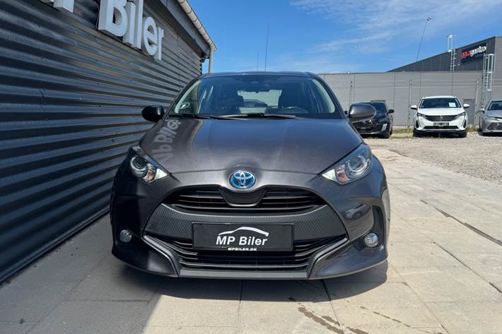 Sort Toyota Yaris fra 2021