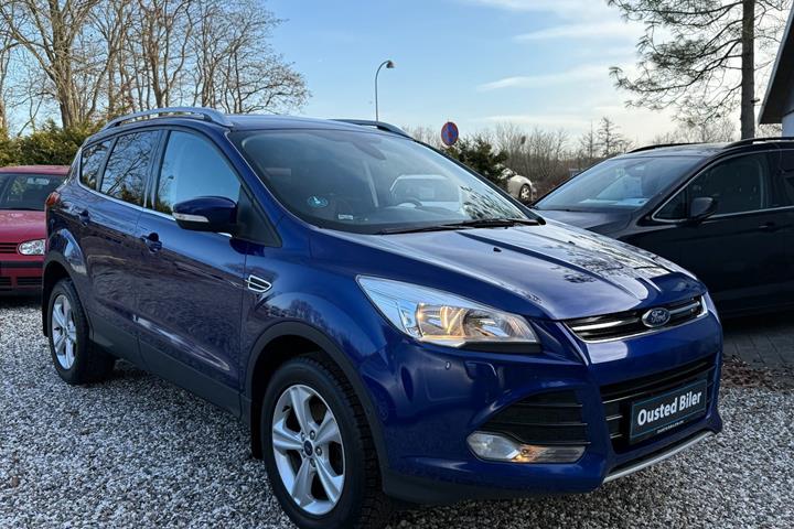 undefined Ford Kuga fra 2015 set udefra