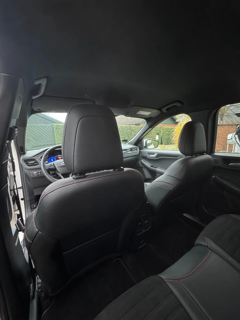 Hvid Ford Kuga fra 2020