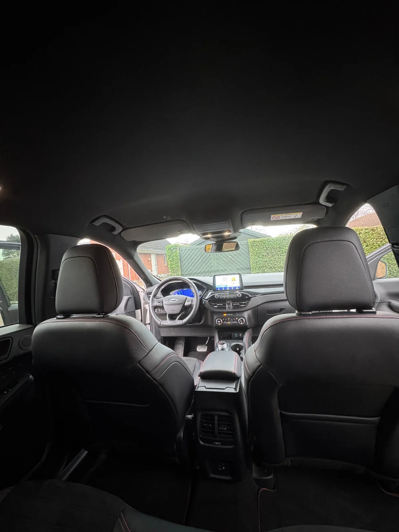 Hvid Ford Kuga fra 2020