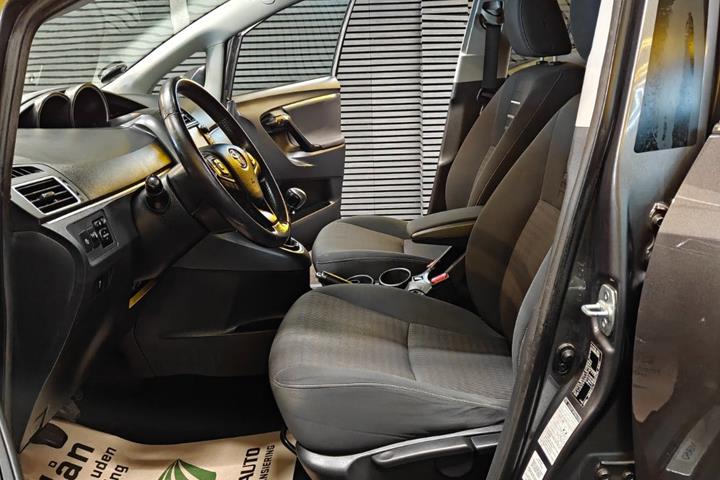 undefined Toyota Verso fra 2016