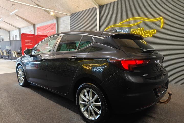 undefined Opel Astra fra 2017