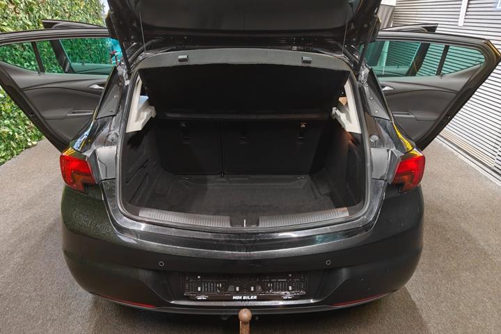 undefined Opel Astra fra 2017