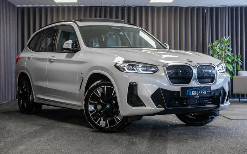 BMW iX3 Charged Plus M-Sport
