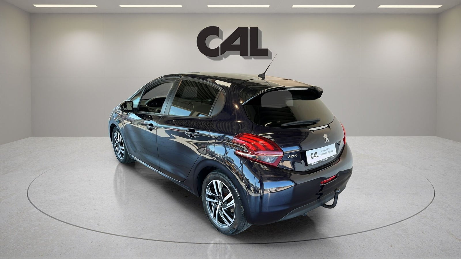 Blå Peugeot 208 fra 2017