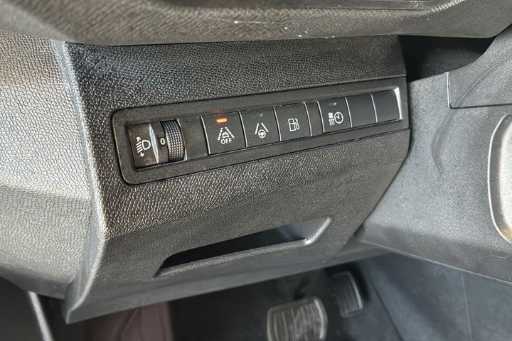 Hvid Peugeot 3008 fra 2021