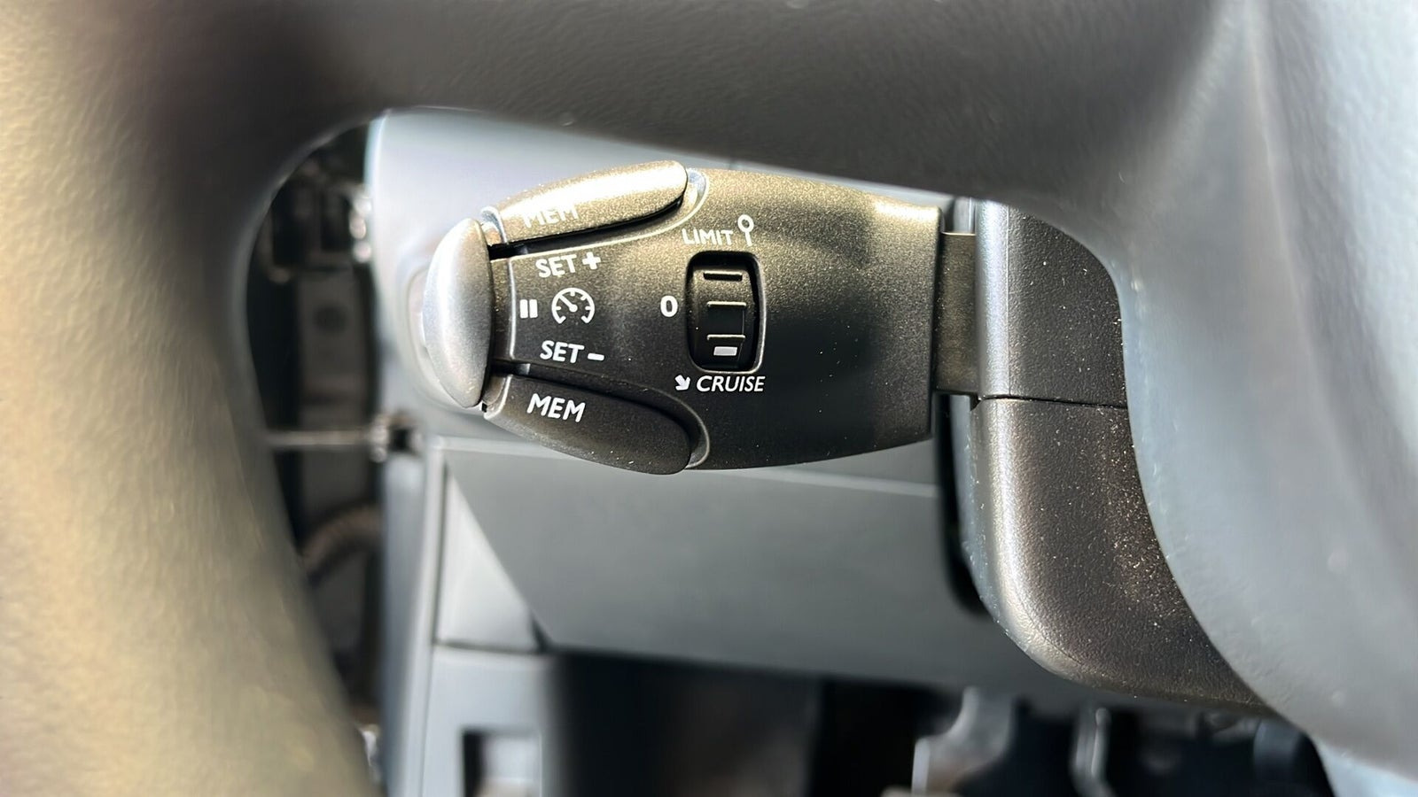 Grå Citroën C3 fra 2017