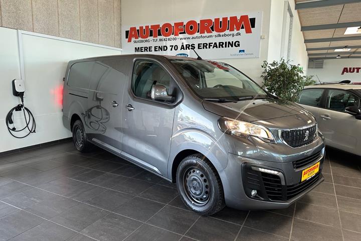 Grå Peugeot Expert fra 2021