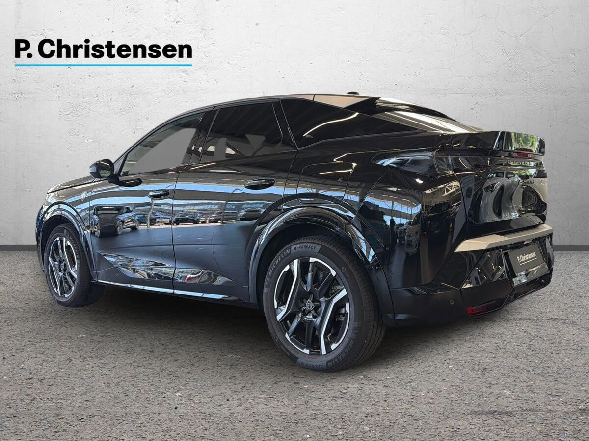 Sort Peugeot e-3008 fra 2025