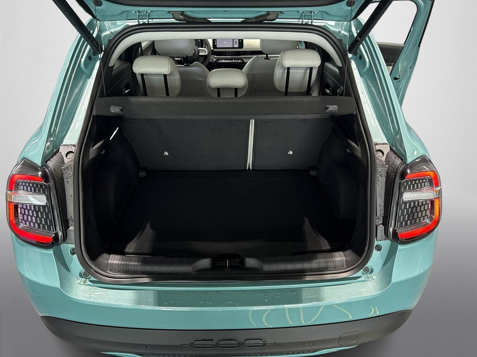 Blå Fiat 600e fra 2025