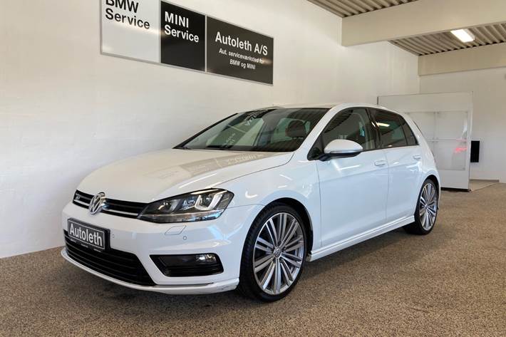 Hvid VW Golf VII fra 2017