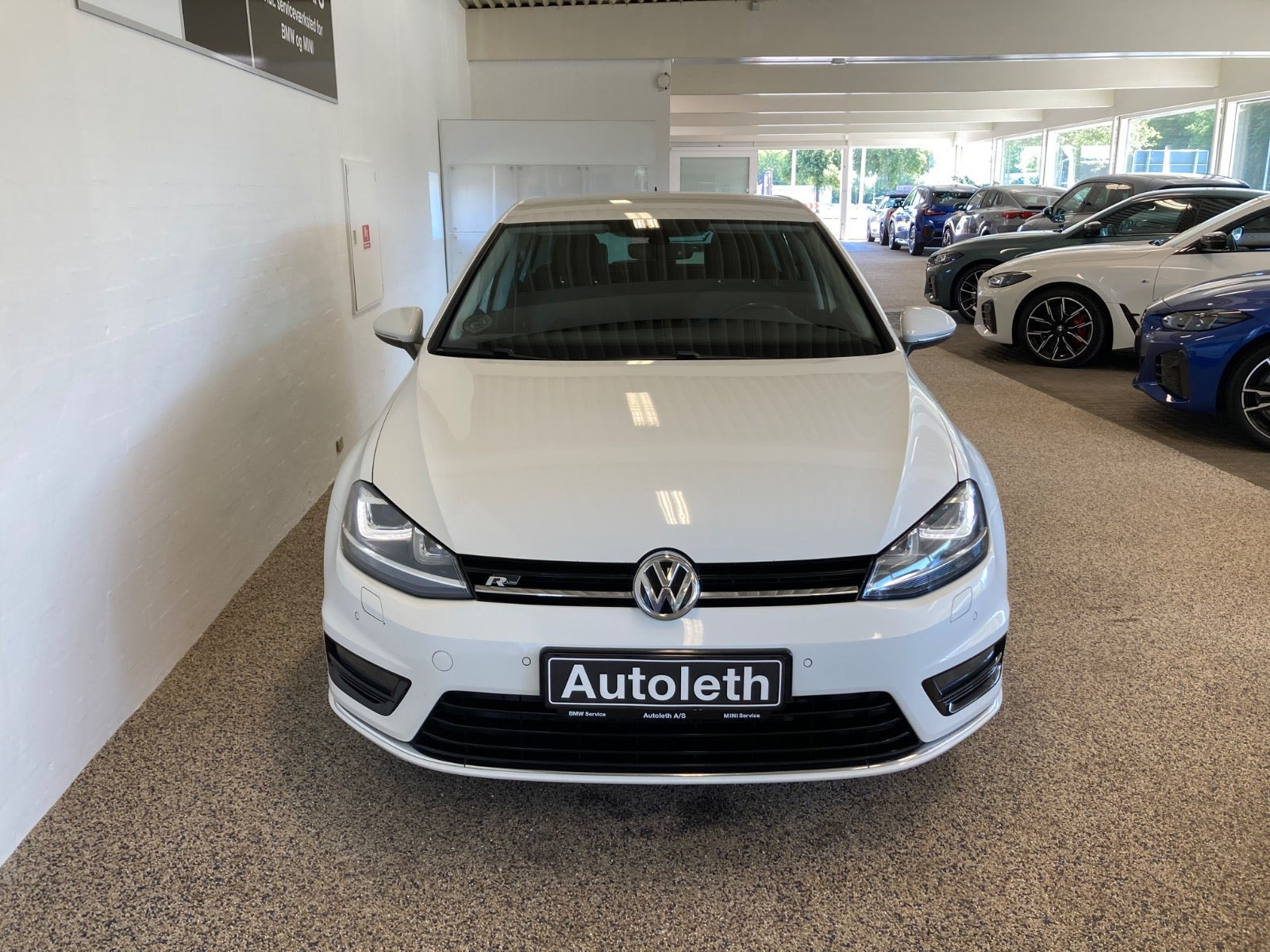 Hvid VW Golf VII fra 2017