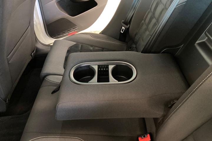 Hvid VW Golf VII fra 2017