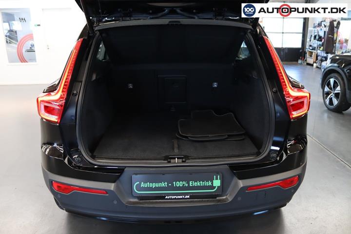 Sort Volvo XC40 fra 2022