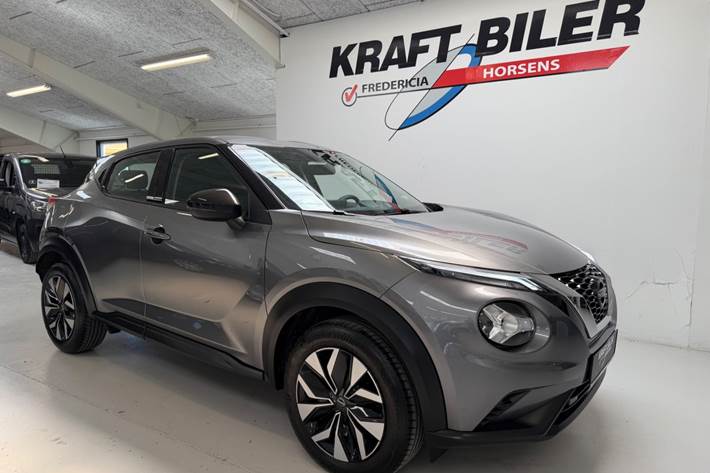 Grå Nissan Juke fra 2023