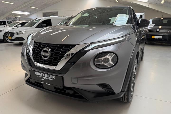 Grå Nissan Juke fra 2023