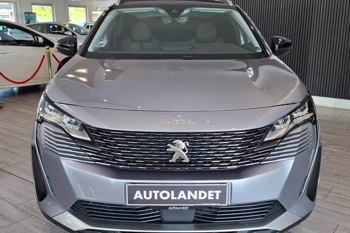 Sølv Peugeot 3008 fra 2020
