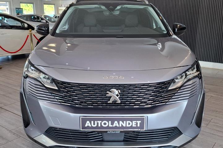 Sølv Peugeot 3008 fra 2020
