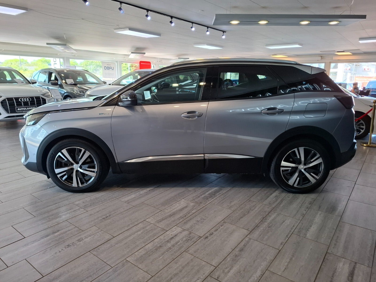 Sølv Peugeot 3008 fra 2020