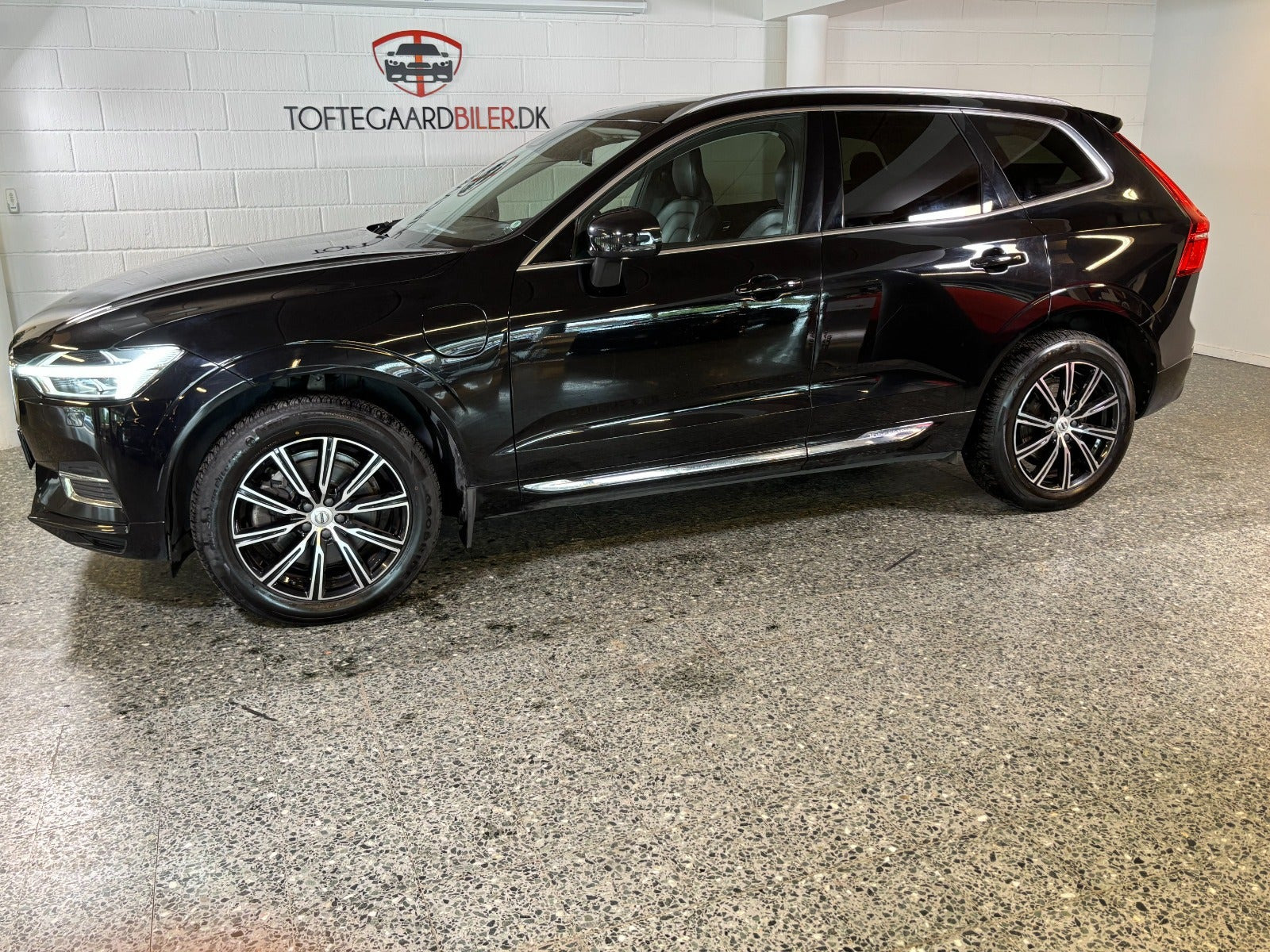 Sort Volvo XC60 fra 2020