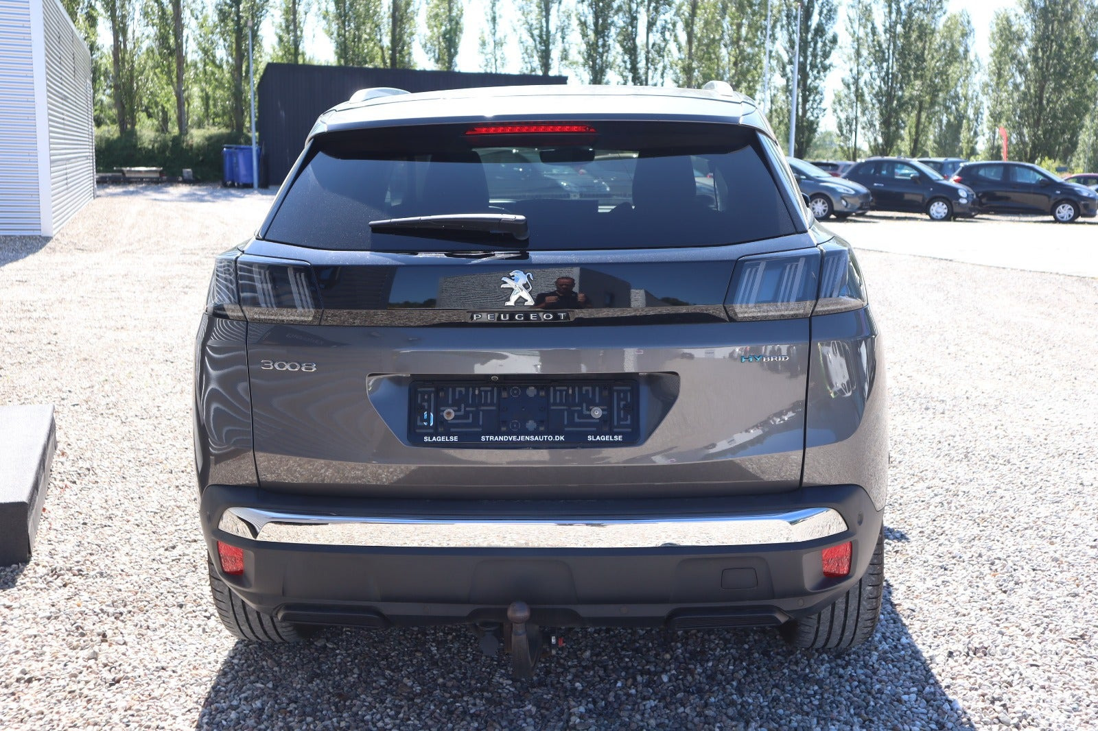 Grå Peugeot 3008 fra 2021